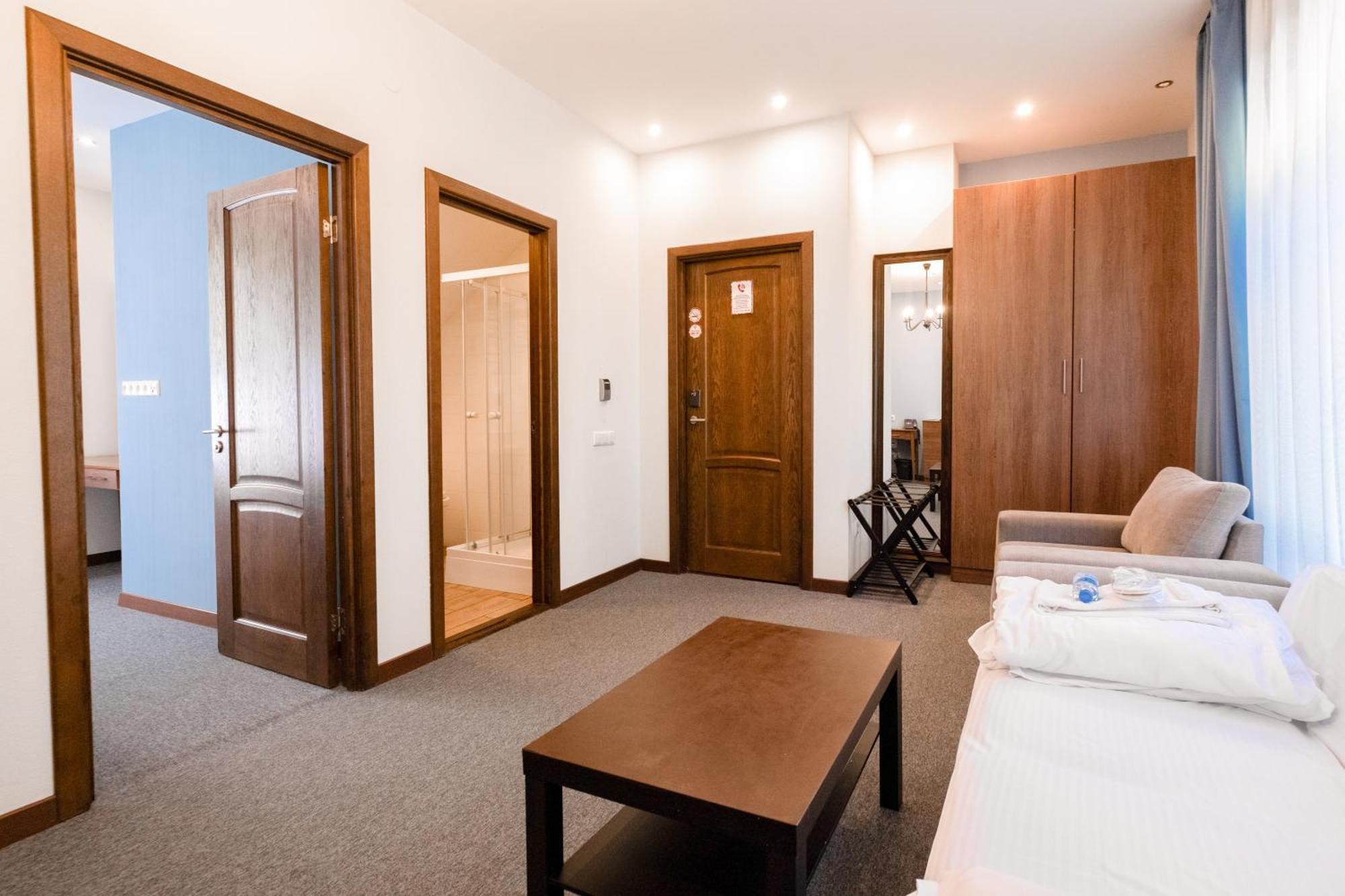 Oi-Qaragai Mountain Resort Besqaynar Exterior photo